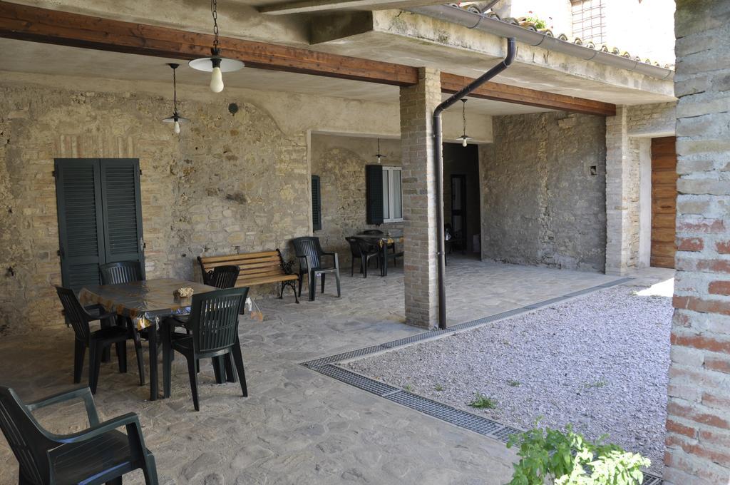 Coltavolino Fattoria Di Rigoneヴィラ エクステリア 写真
