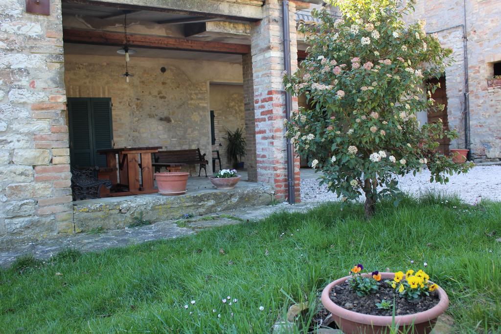 Coltavolino Fattoria Di Rigoneヴィラ エクステリア 写真